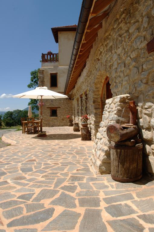 Le Clos De Lumiere La Roche-des-Arnauds Buitenkant foto